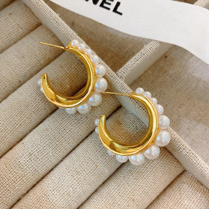 temperament pearl earrings