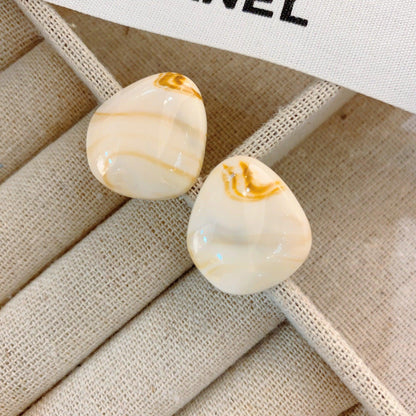 Amber special-shaped stud earrings