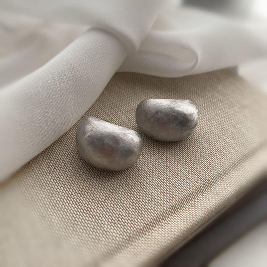 Silver textured retro earrings