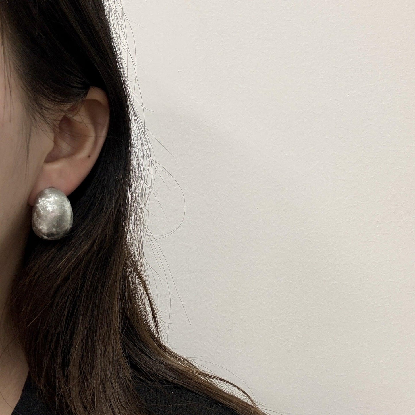 Silver textured retro earrings