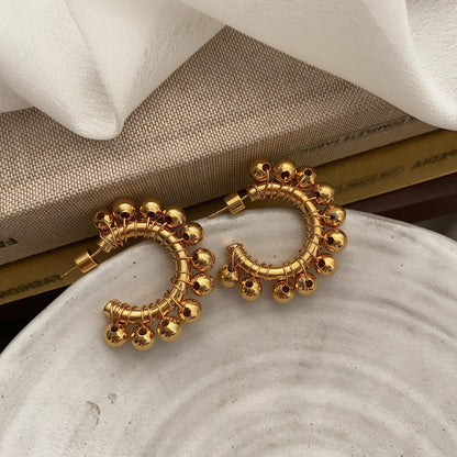 French retro exaggerated earrings