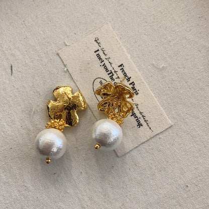 Texture pearl pendant metal flower earrings