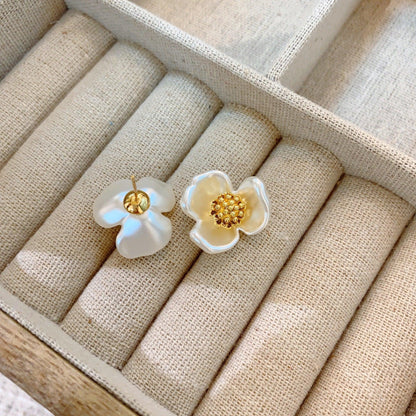 small fresh flower stud earrings