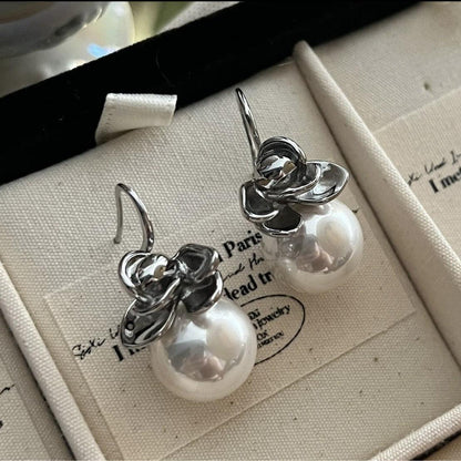 High-end earrings Women's pearl temperament Simple earrings