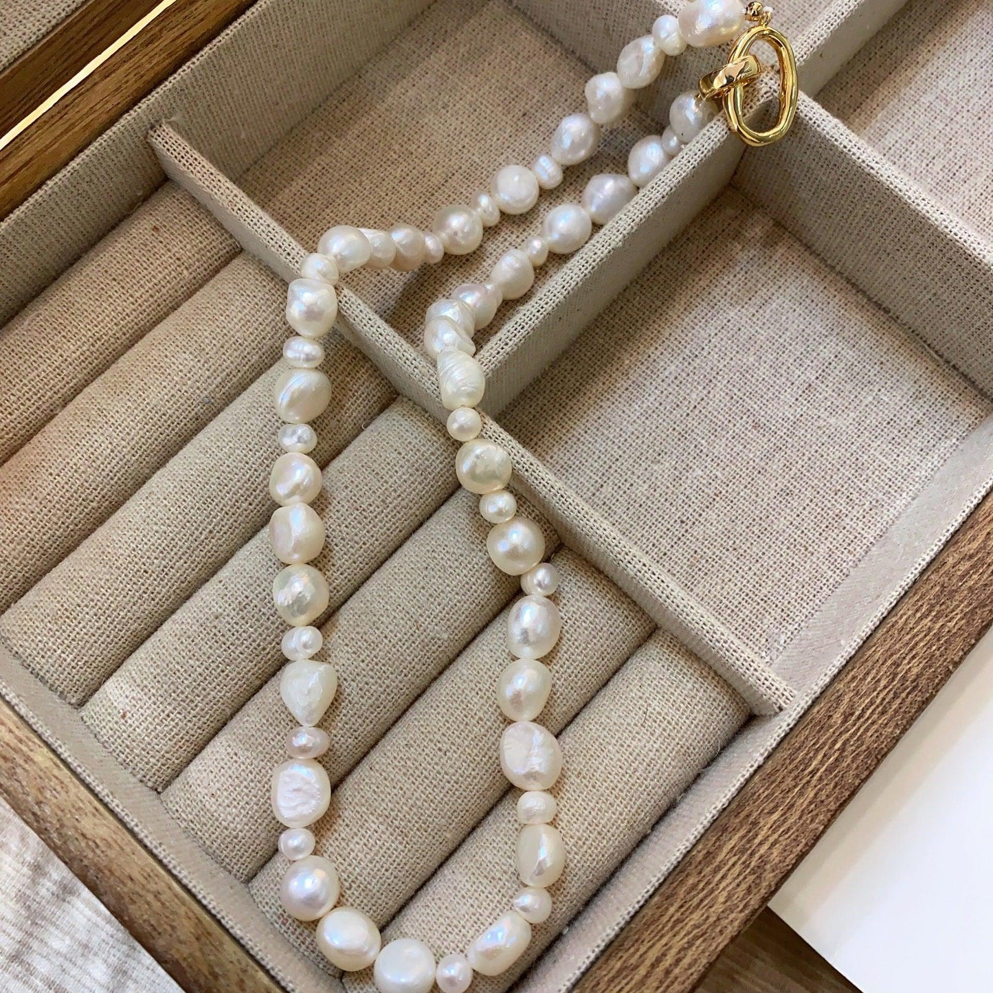 French retro natural special-shaped baroque pearl necklace