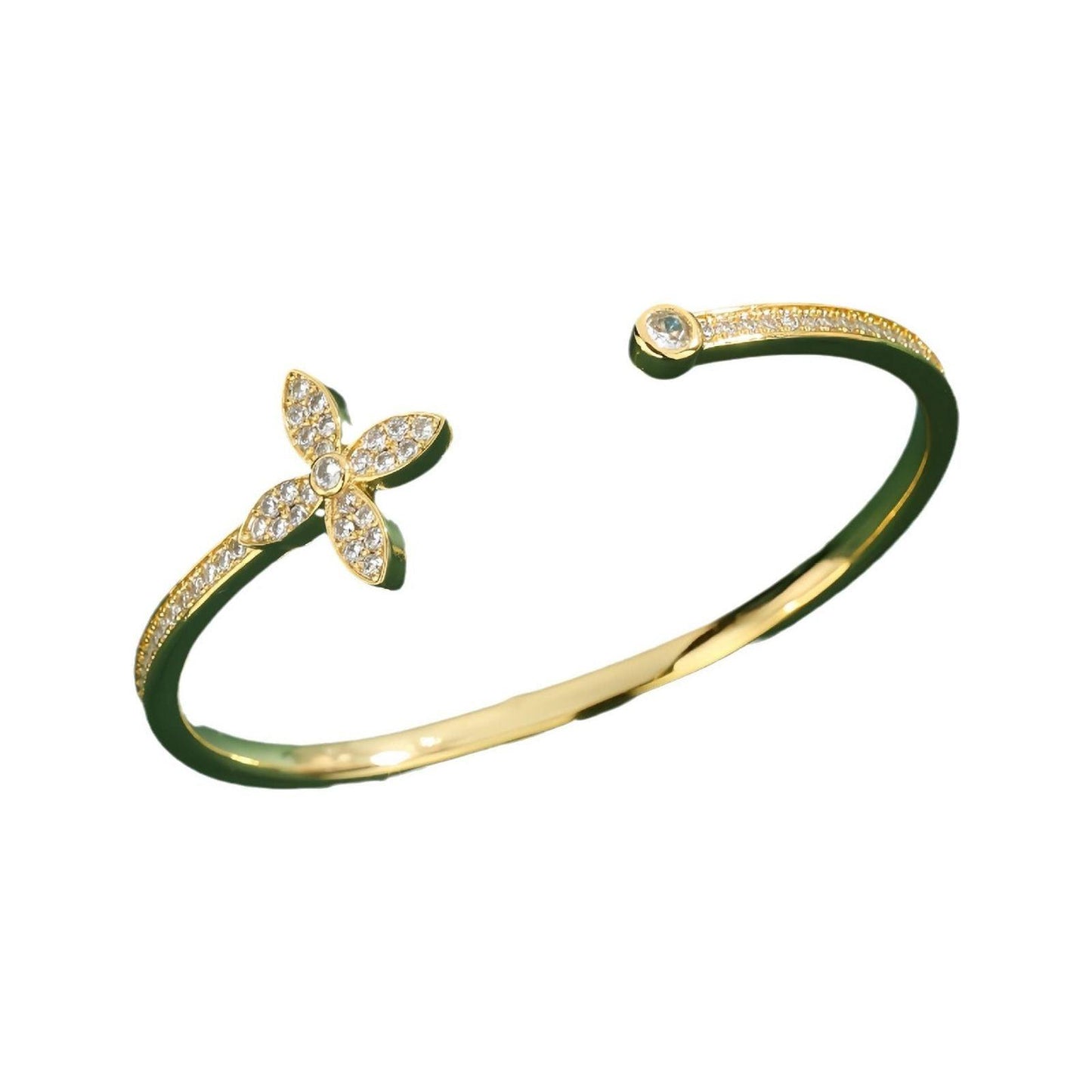 Four-leaf clover bracelet