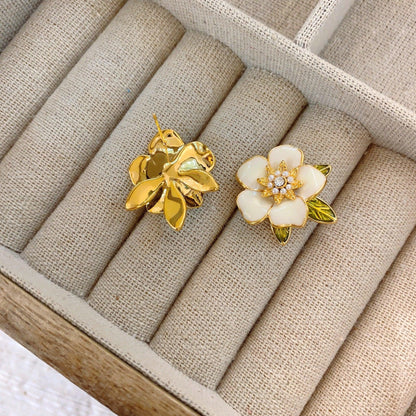 Vintage court flower stud earrings