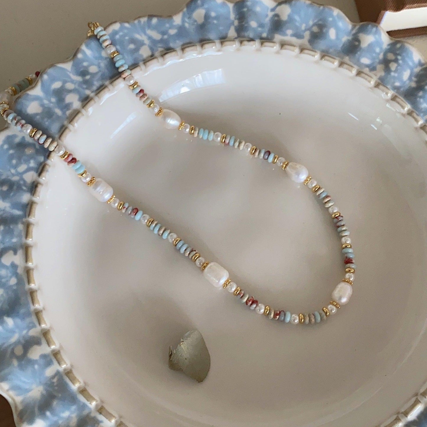 Color beaded natural stone pearl necklace