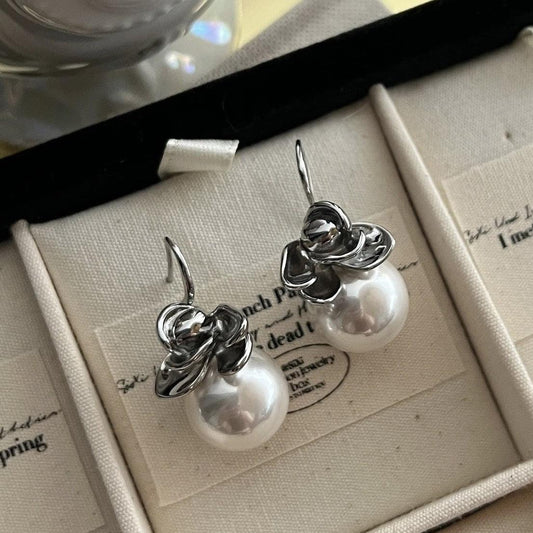 High-end earrings Women's pearl temperament Simple earrings