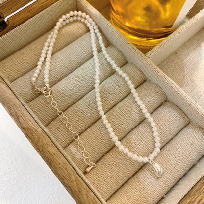 Acacia bean pendant neck chain